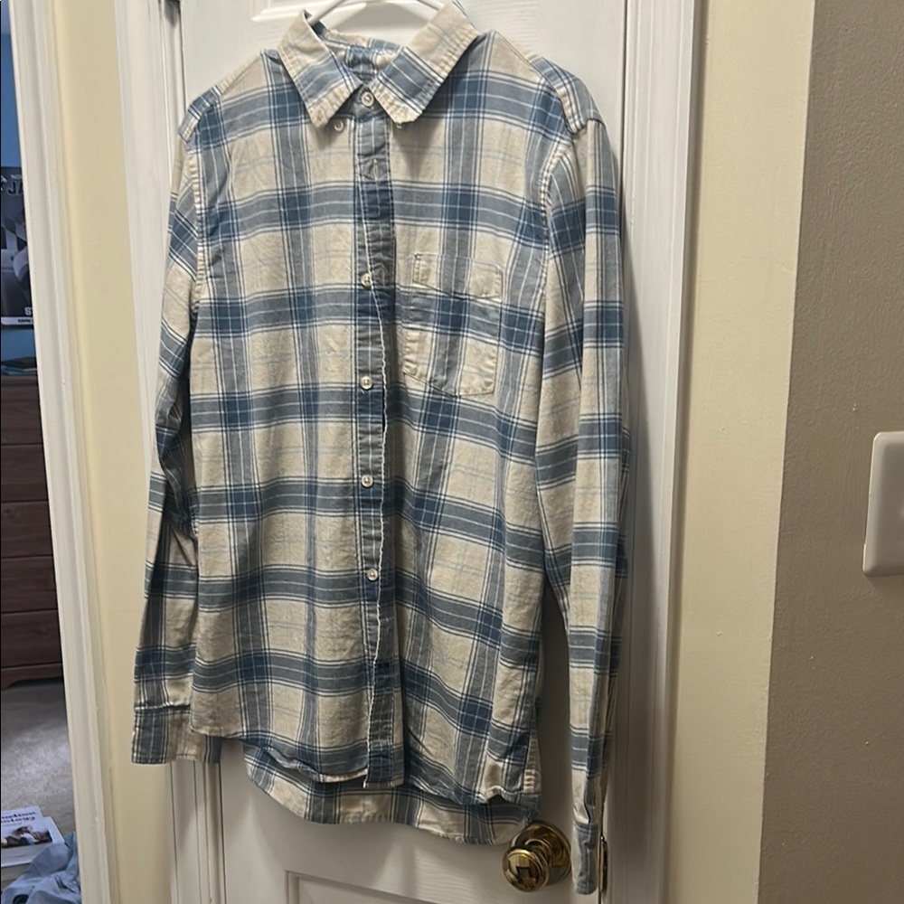 GAP Blue and Cream Casual Button Down Shirt